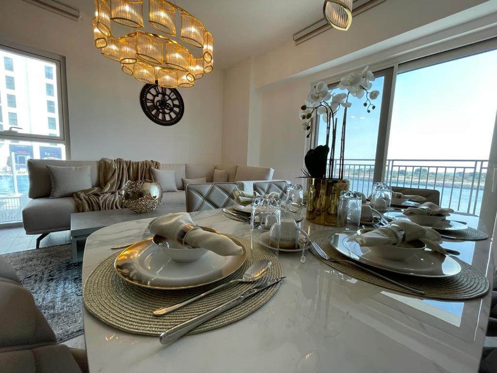Smart Living Apartment Abu Dhabi Exteriör bild