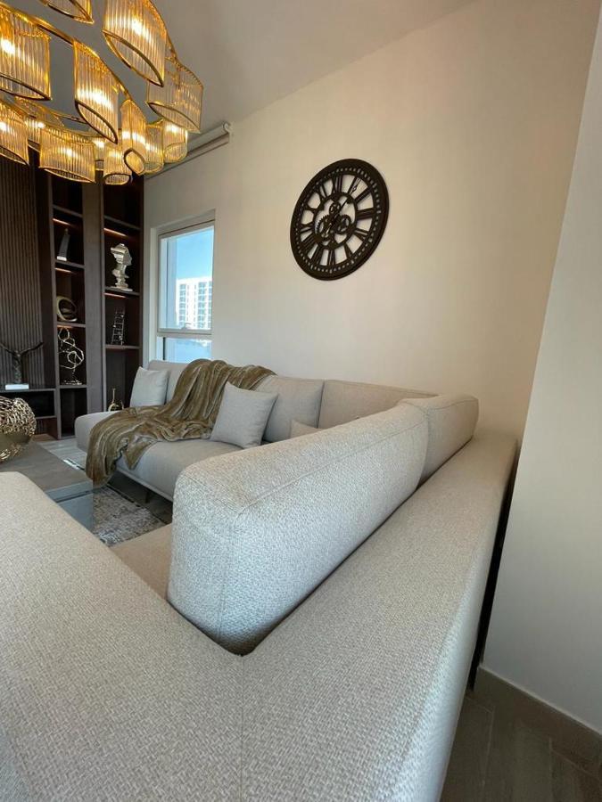 Smart Living Apartment Abu Dhabi Exteriör bild