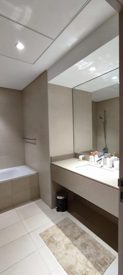 Smart Living Apartment Abu Dhabi Exteriör bild